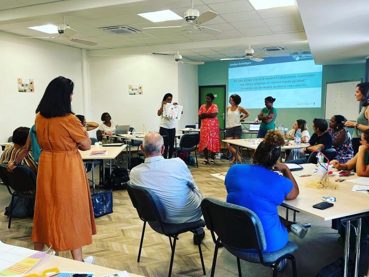 Comment la formation en relation d'aide peut-elle améliorer vos compétences en communication ?, La Réunion