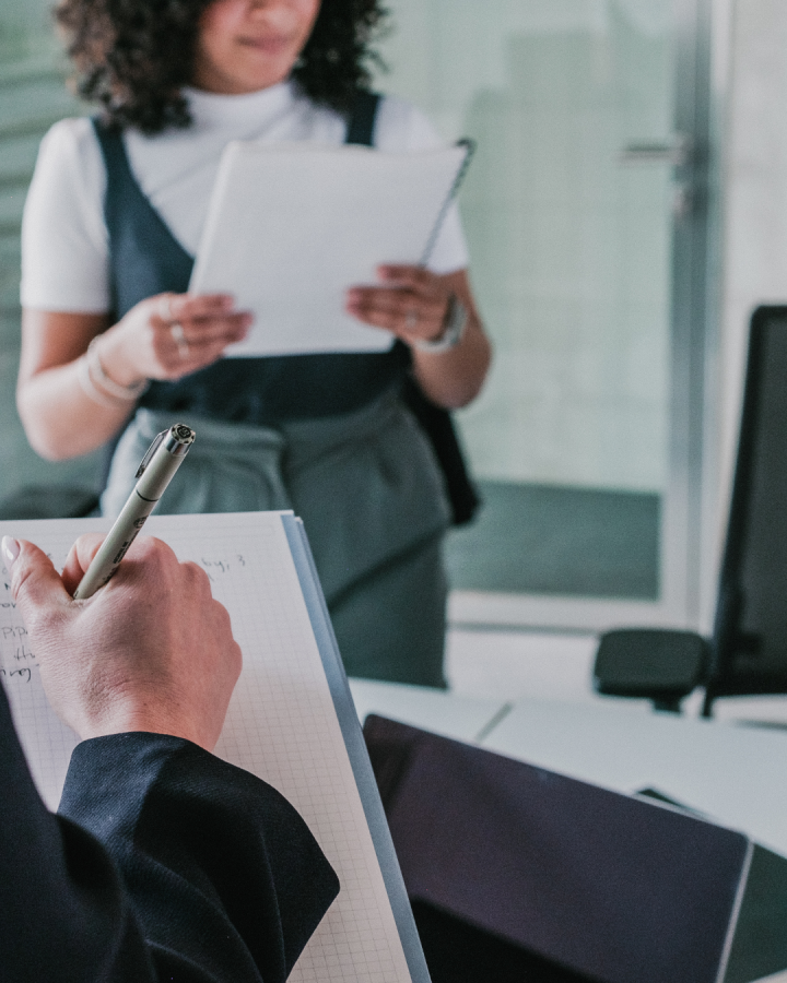 Comment appliquer la PNL pour résoudre des tensions au travail, La Réunion